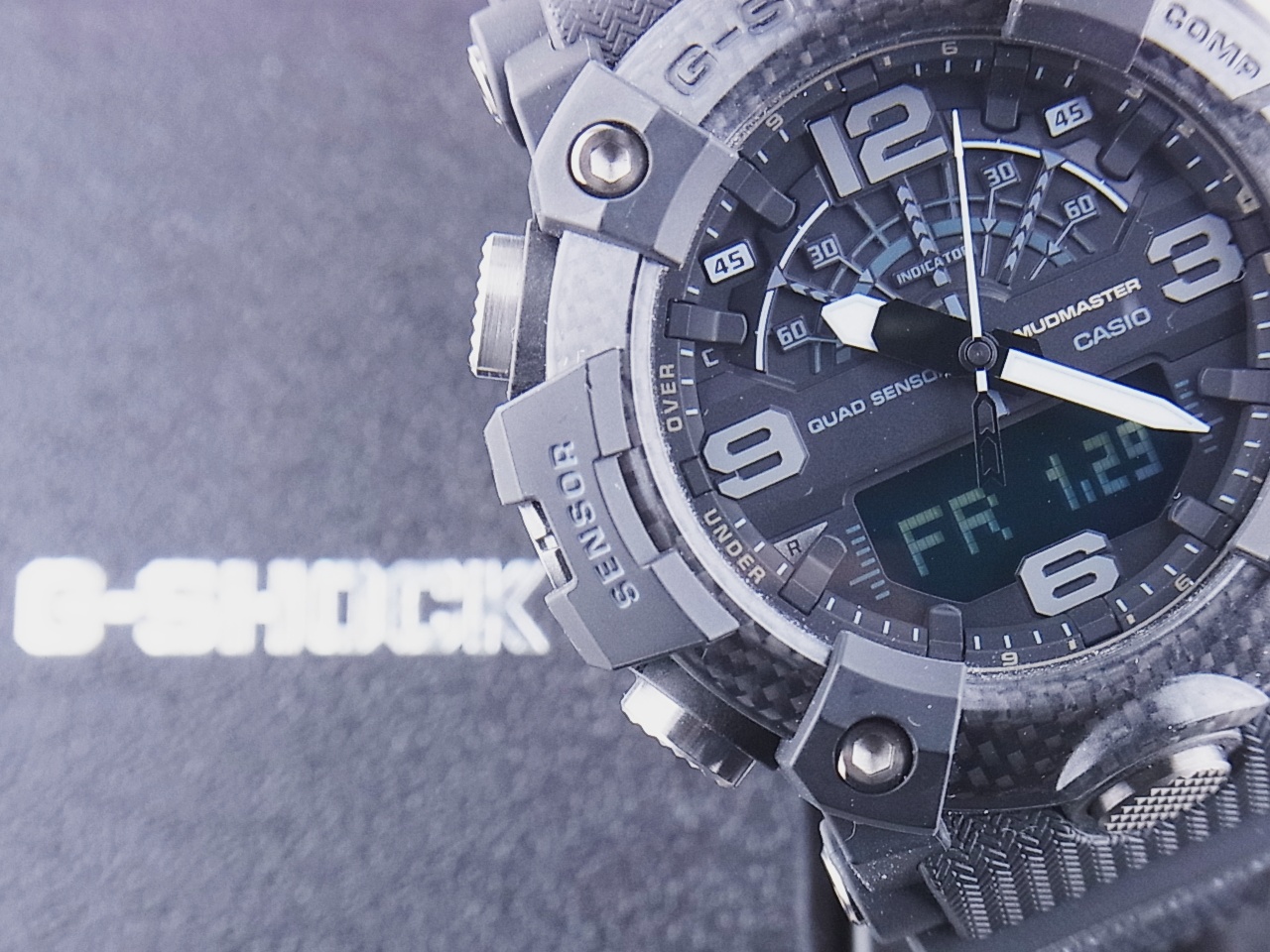 カシオ G-SHOCK マスターオブG マッドマスター GG-B100-1BJFを最安値