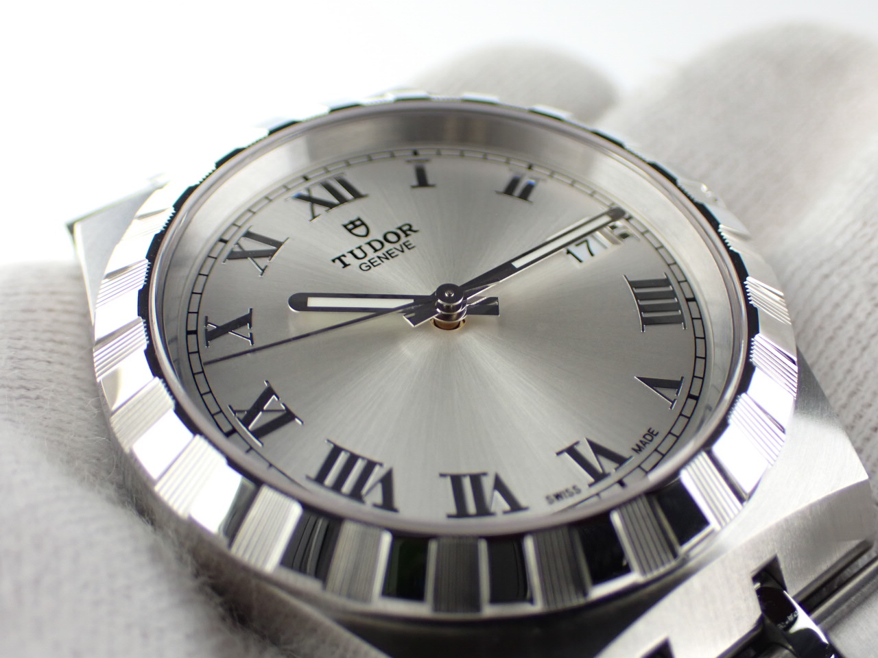 チューダー チュードル TUDOR ロイヤル 28500 メンズ 腕時計 デイト シルバー 文字盤 自動巻き Royal VLP 90189998
