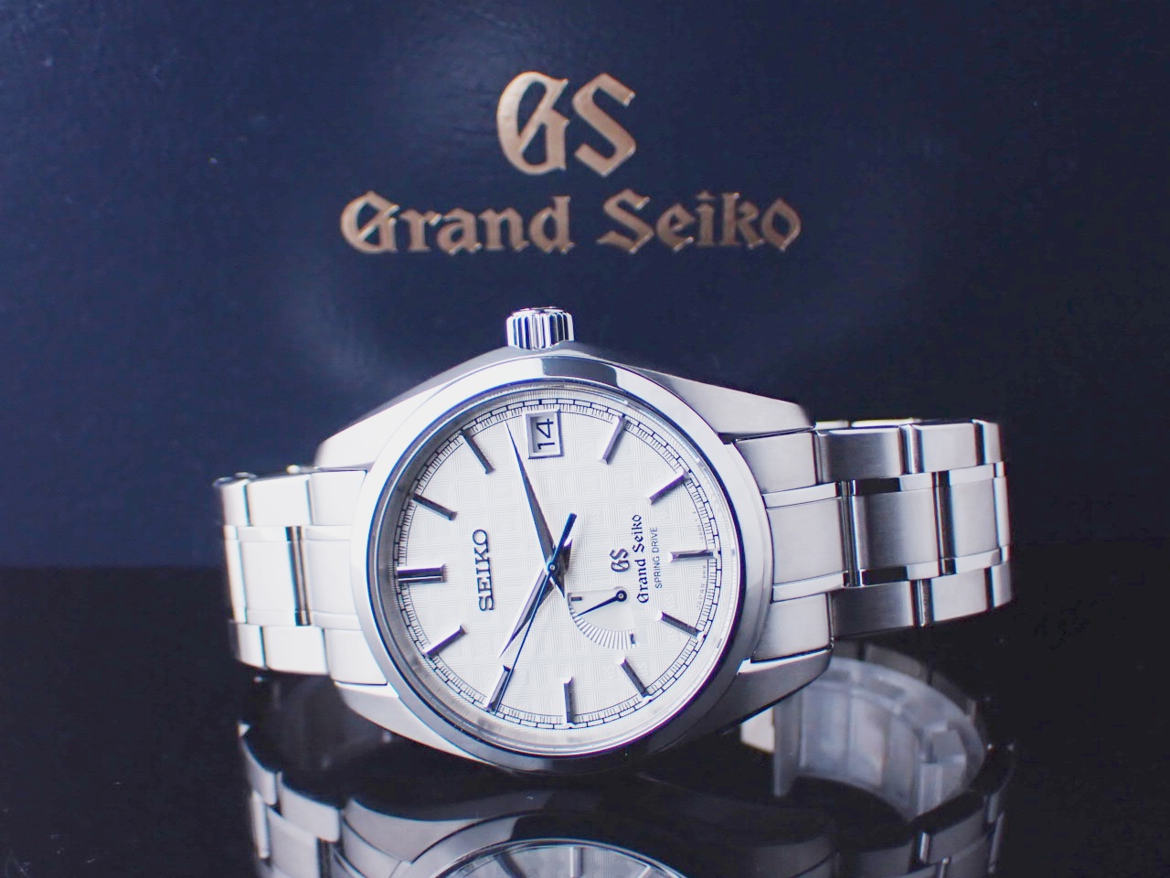 グランドセイコー 9Rスプリングドライブ 10周年記念 限定700本 SBGA109(9R15 -0AG0)を最安値価格で販売中！－ブランド時計販売のクエリ