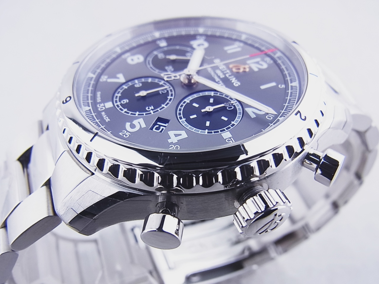 アビエーター8 B01 メンズ 腕時計 自動巻き SS レザー シルバー ブラック ブルー文字盤 裏スケ