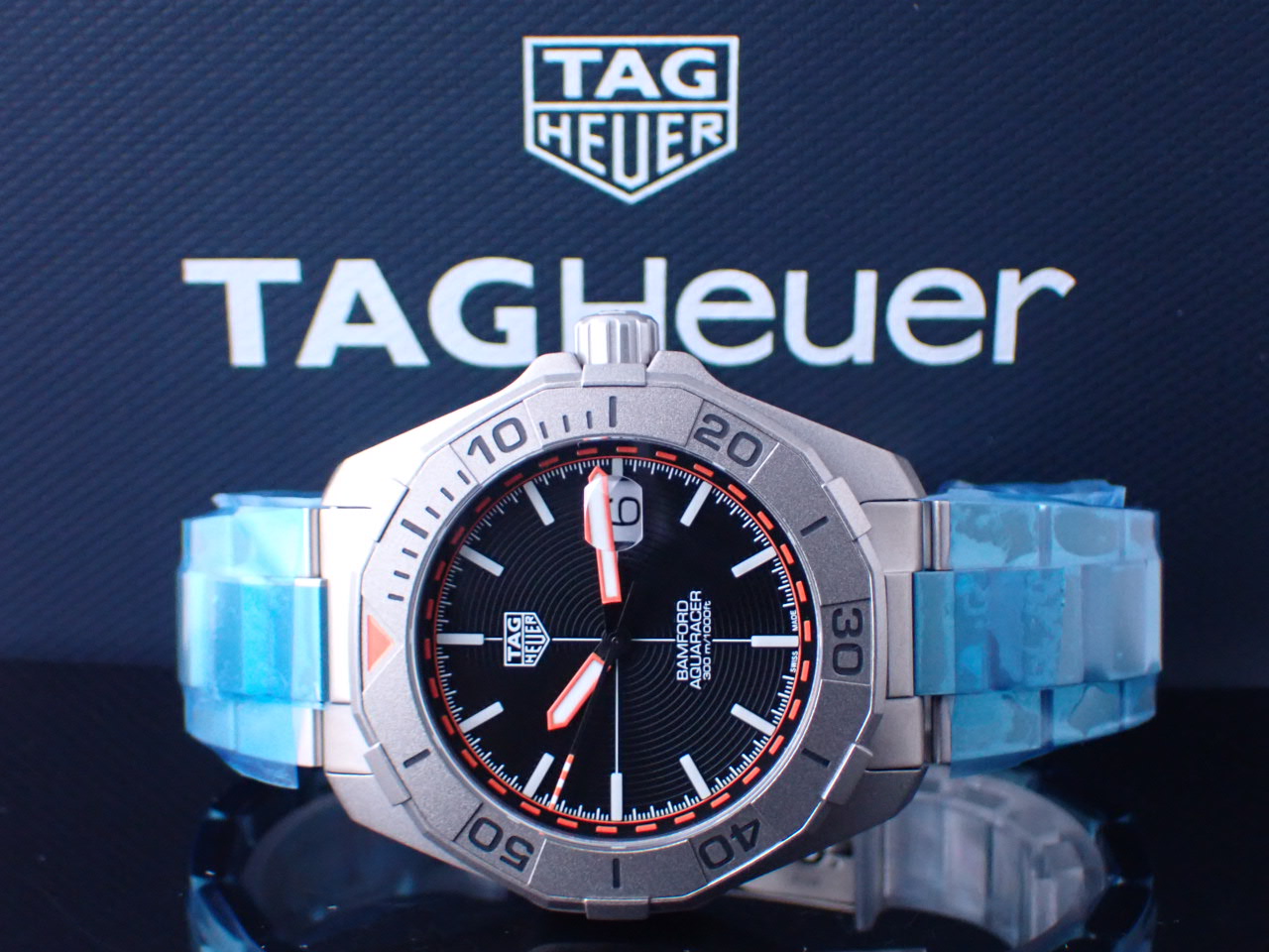 タグホイヤー アクアレーサー バンフォード チタンブレス 世界1500本限定 WAY208F.BF0638を最安値価格で販売中！－ブランド時計 販売のクエリ