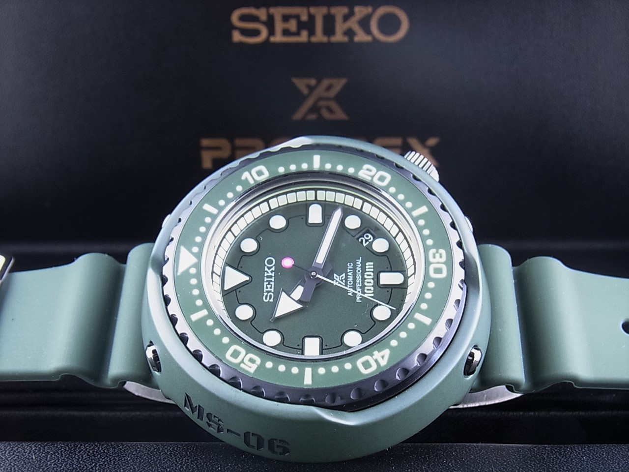 【本物保証】 箱・保付 未使用 セイコー SEIKO プロスペック マリーンマスター メンズ オートマ 腕時計 SBDX027 8L35 00V0 ガンダム ジオン