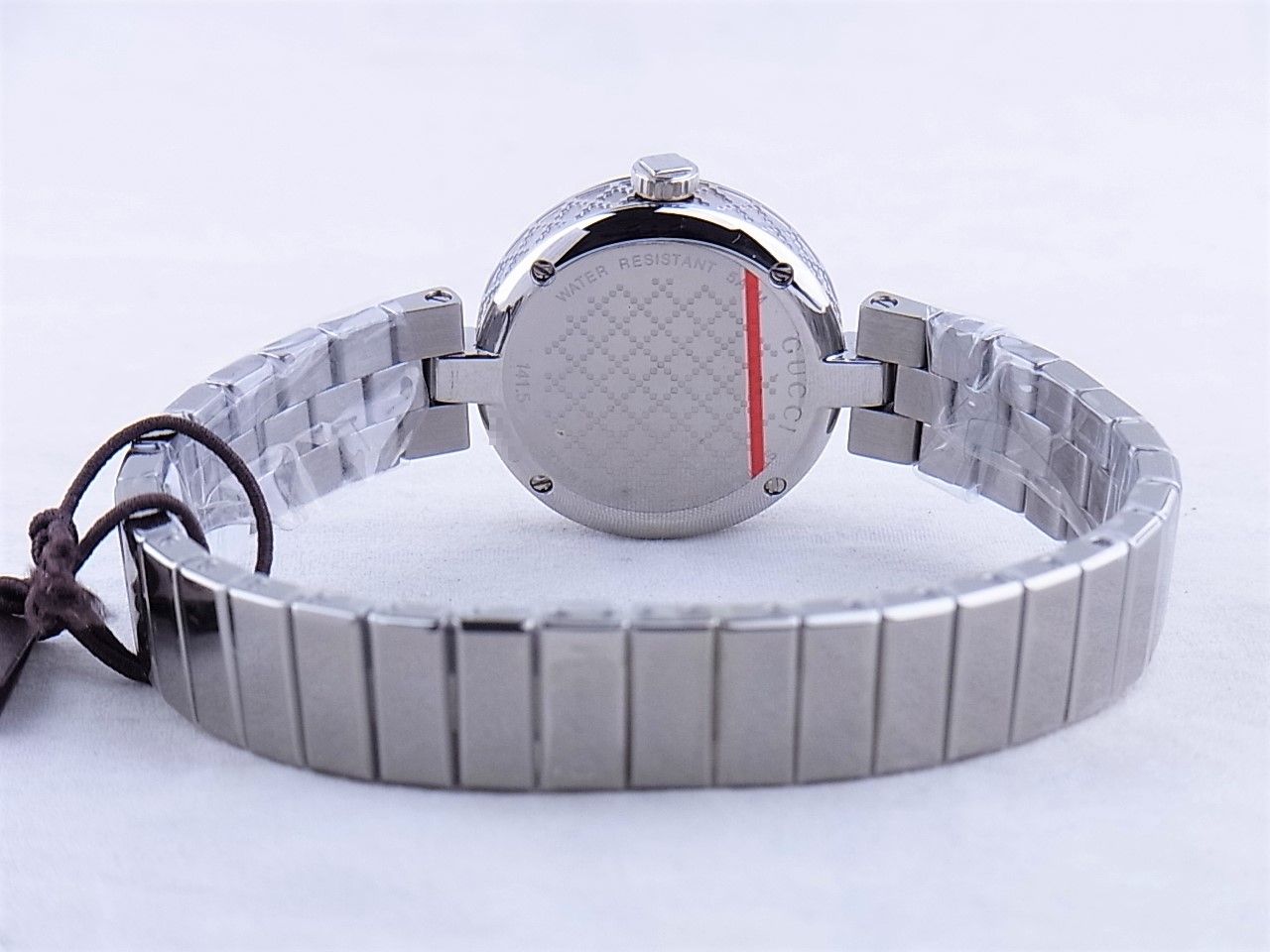 買い日本（未使用　展示品）グッチ GUCCI ディアマンティッシマ クォーツ 腕時計 シルバー 141.5 YA141502 箱付 女性用