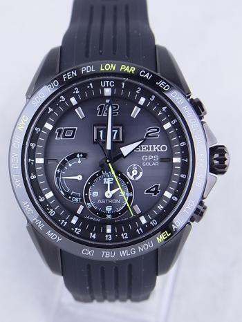 セイコーアストロンブラック文字盤SBXB143(8X42-0AD0-3)中古極美品