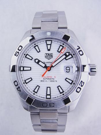 タグホイヤー アクアレーサー キャリバー5 ホワイト文字盤WBD2111.BA0928新品