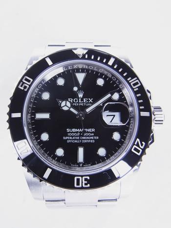 ロレックスサブマリーナデイトプロフェッショナルウォッチ126600LN未使用