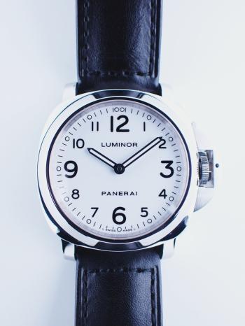 パネライ ルミノールベース 44 ホワイト文字盤 PAM00114新品仕上げ済
