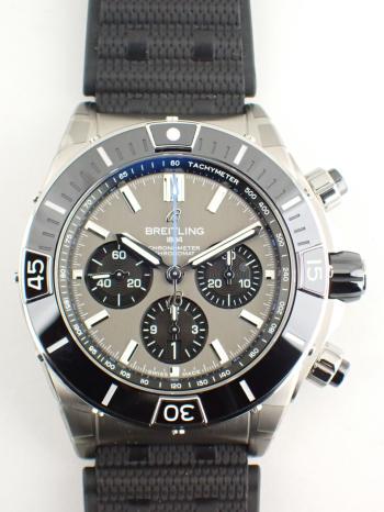 ブライトリング スーパークロノマット B01 44 チタン EB0136251M1S1(EB0136)新品
