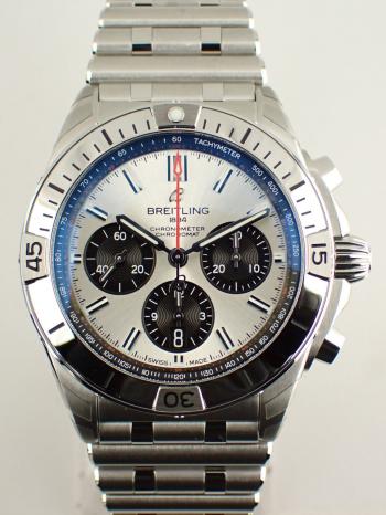 ブライトリング クロノマット B01 クロノグラフ 42mm シルバー メンズ  AB0134101G1A1(AB0134)新品