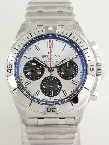 ブライトリング クロノマット B01 クロノグラフ 42mm シルバー メンズ  AB0134101G1A1(AB0134)新品
