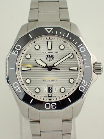 タグホイヤー アクアレーサー プロフェッショナル300 シルバー文字盤 WBP201C.BA0632 新品