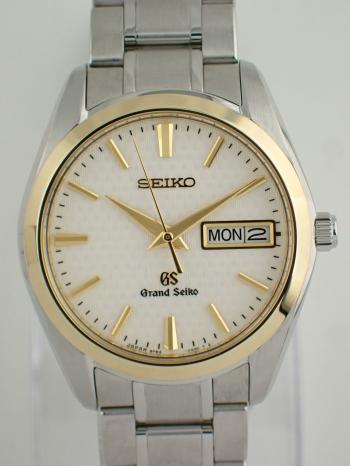グランドセイコー 9Fクオーツ デイデイト 18KイエローゴールドベゼルSBGT038 (9F38-0AJ0) 新品仕上げ済